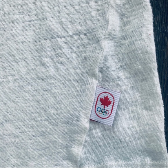 Hudson’s Bay | 🇨🇦 Canada Baseball Women’s Top - Picture 3 of 5